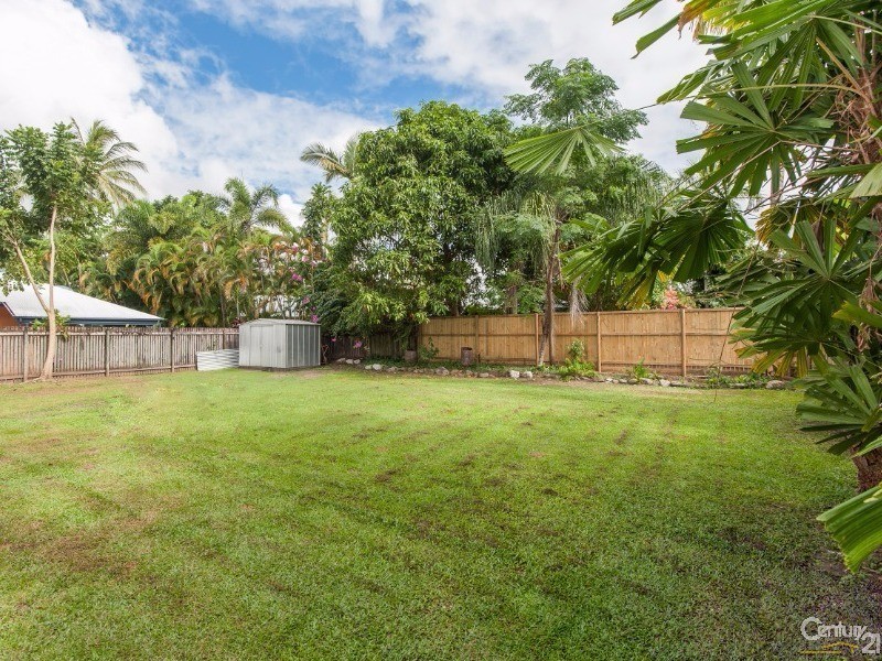 21 Nautilus, Port Douglas QLD 4877