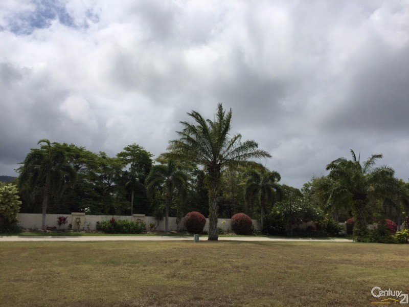 11 Cascades (Downing Street), Port Douglas QLD 4877
