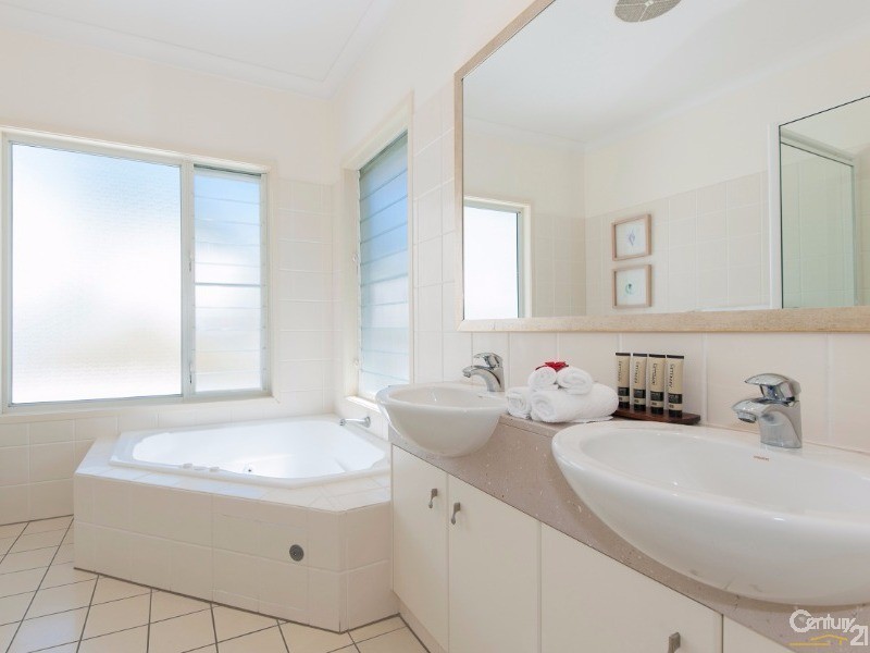 15 Nautilus St, The Links, Port Douglas QLD 4877