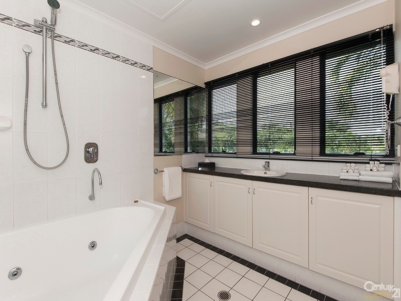 34/51 Macrossan St, Port Douglas QLD 4877