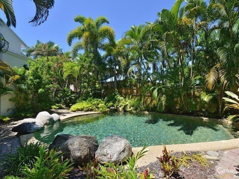 Port Douglas QLD 4877