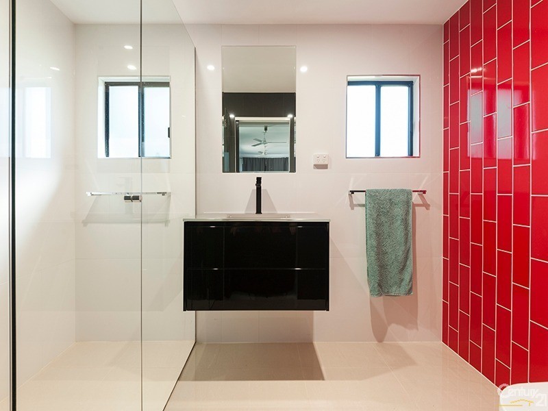 9 Palm Street, Cooya Beach QLD 4873