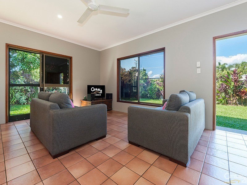 9 Palm Street, Cooya Beach QLD 4873