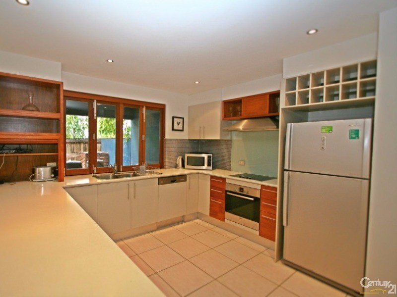 2/18 Andrews Close, Port Douglas QLD 4877