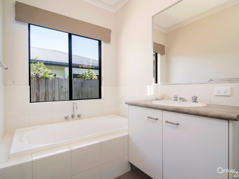 18 Bayil Drive, Cooya Beach QLD 4873