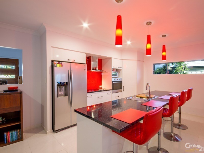 3 Yidi Close, Cooya Beach QLD 4873