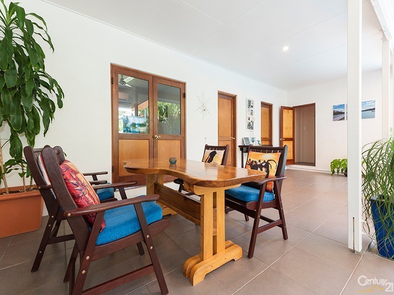 3 Endeavour St, Port Douglas QLD 4877