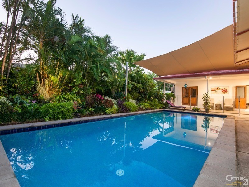 3 Endeavour St, Port Douglas QLD 4877