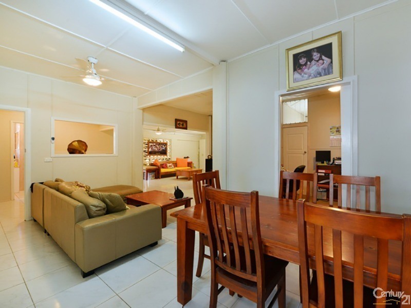 42 Marine Pde, Newell QLD 4873