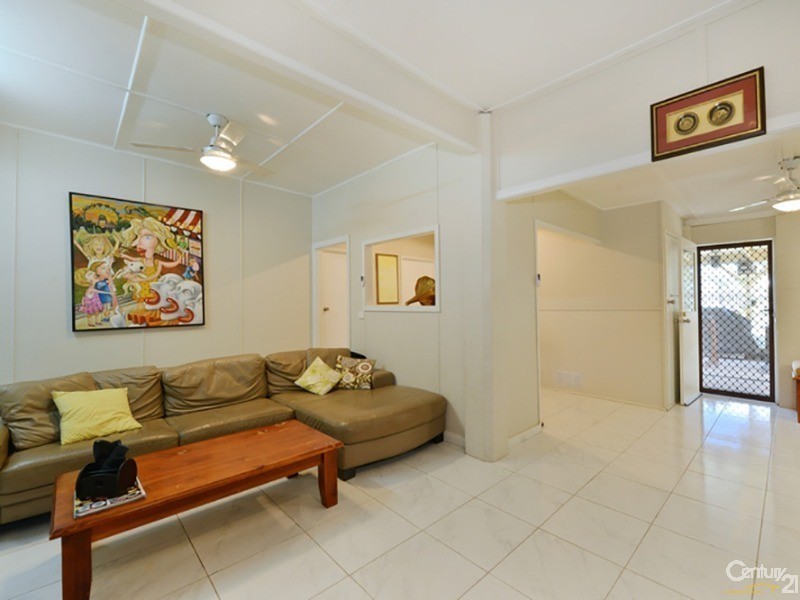 42 Marine Pde, Newell QLD 4873