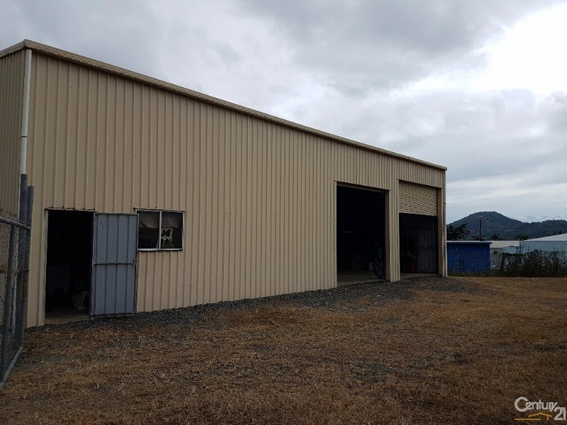 3 Allan Close, Mossman Gorge QLD 4873