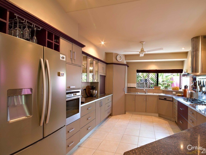 11 Bower Close, Port Douglas QLD 4877