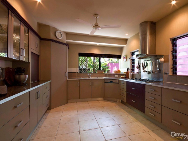 11 Bower Close, Port Douglas QLD 4877