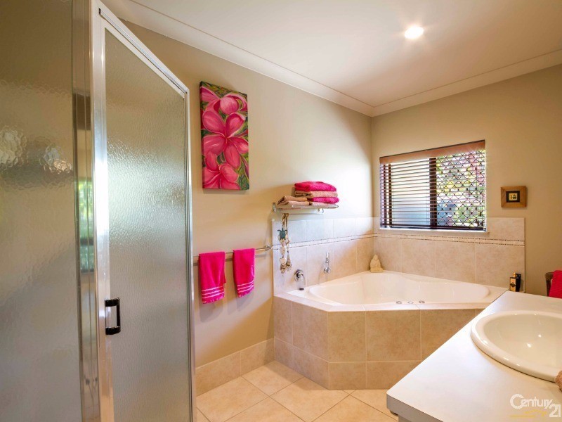 11 Bower Close, Port Douglas QLD 4877