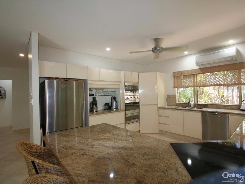 6 Baler Street, Port Douglas QLD 4877