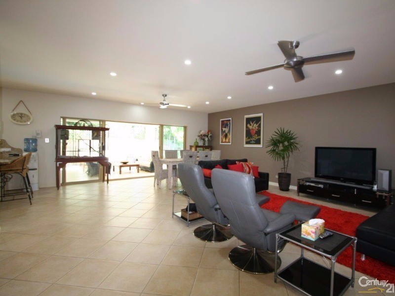 6 Baler Street, Port Douglas QLD 4877