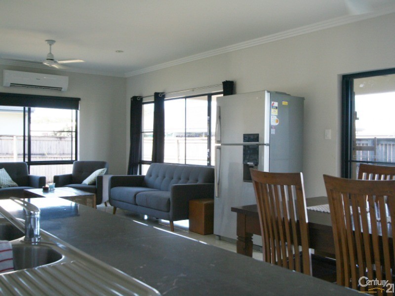 4 Yidi Close, Cooya Beach QLD 4873