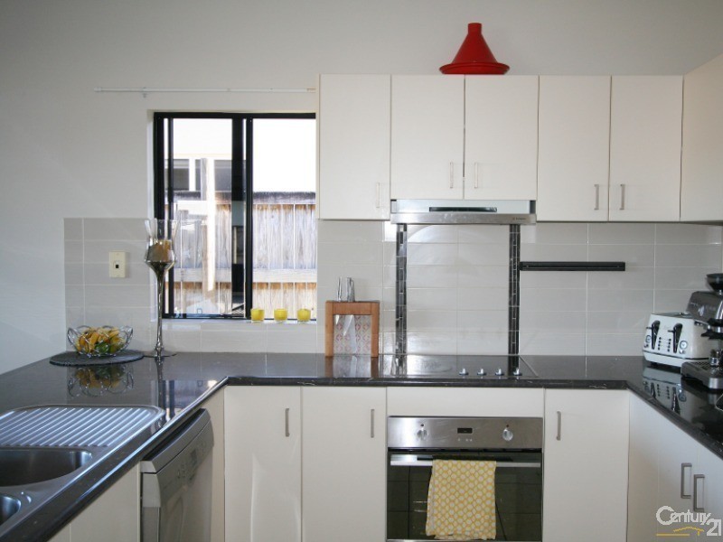 4 Yidi Close, Cooya Beach QLD 4873