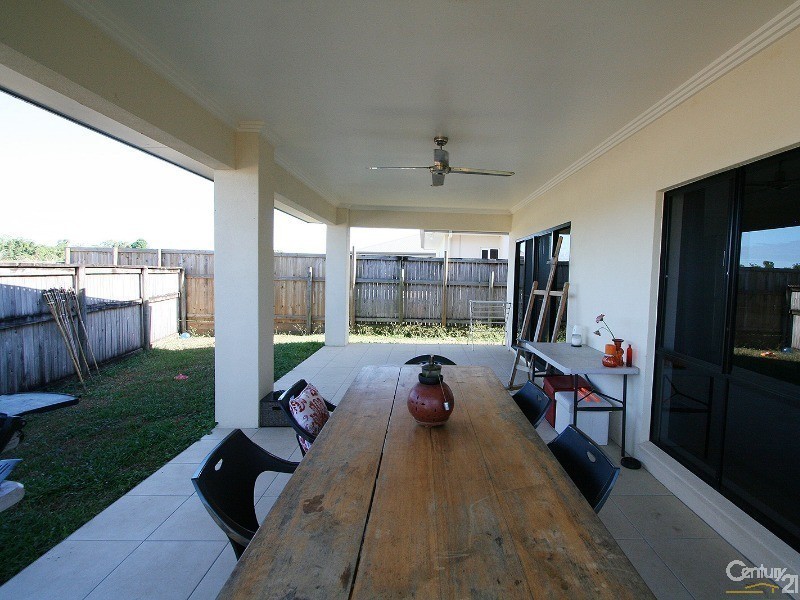 4 Yidi Close, Cooya Beach QLD 4873