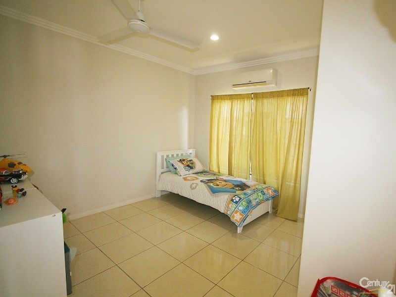 4 Yidi Close, Cooya Beach QLD 4873