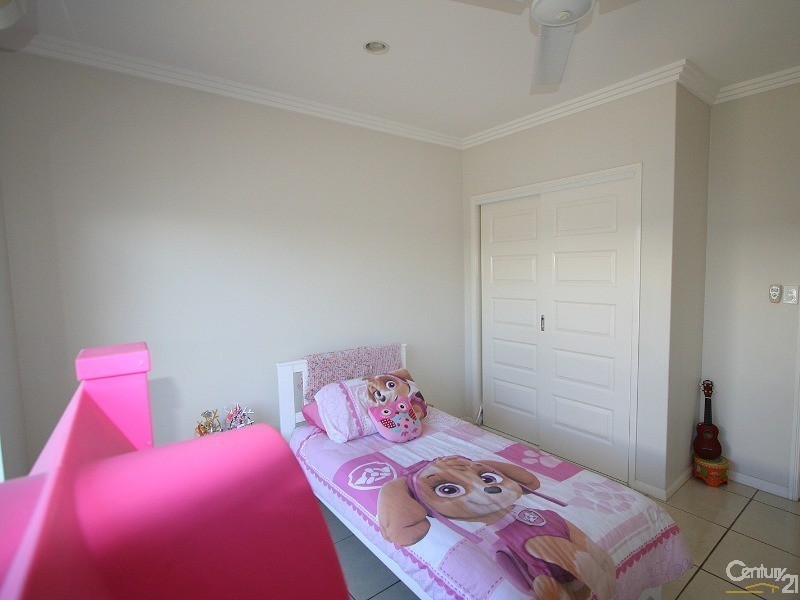 4 Yidi Close, Cooya Beach QLD 4873