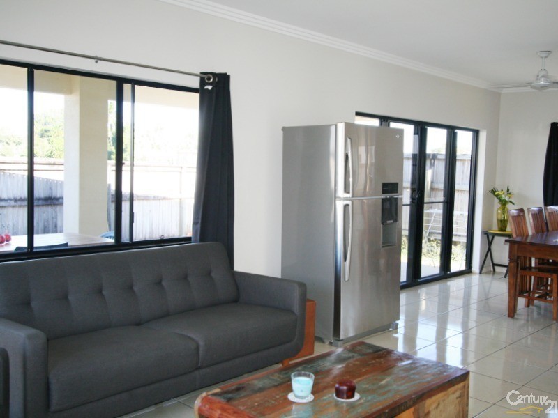 4 Yidi Close, Cooya Beach QLD 4873