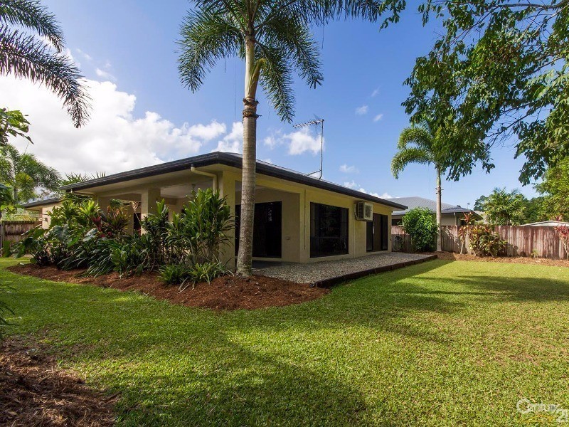 16 White Oak Avenue, Mossman QLD 4873