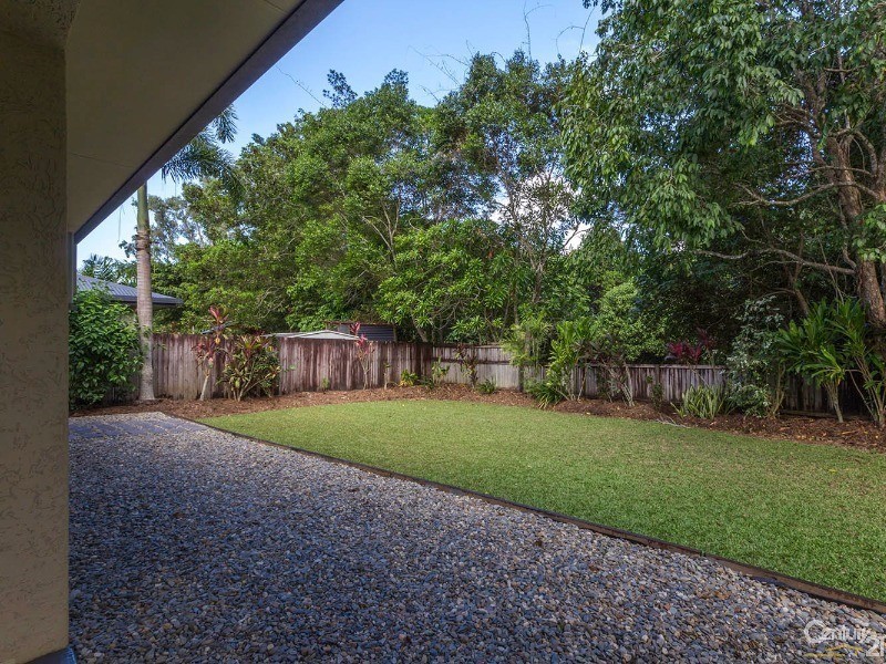 16 White Oak Avenue, Mossman QLD 4873