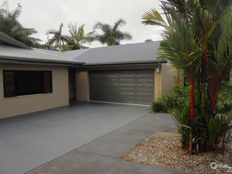 5 COOYA BEACH ROAD, Cooya Beach QLD 4873