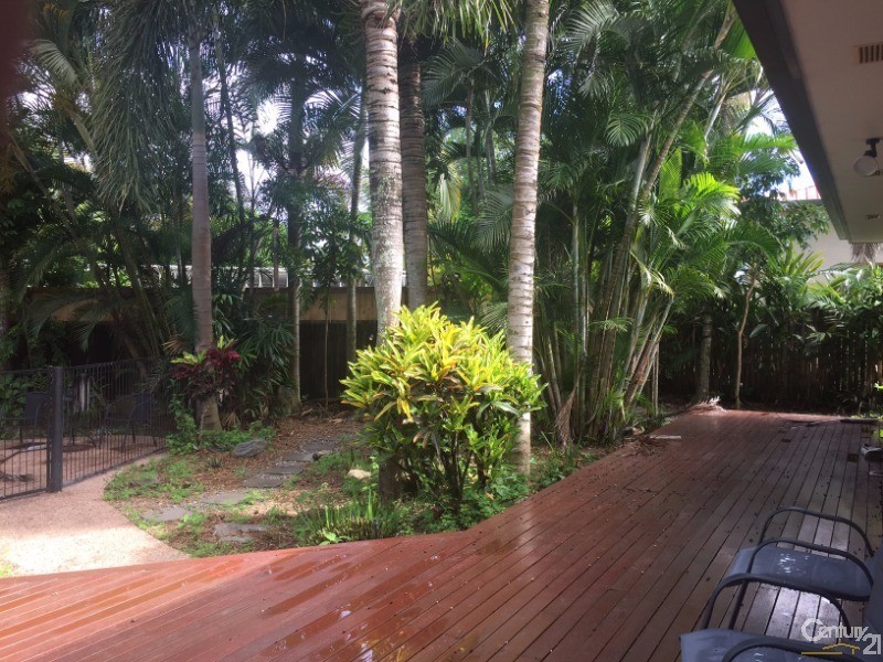 5 COOYA BEACH ROAD, Cooya Beach QLD 4873
