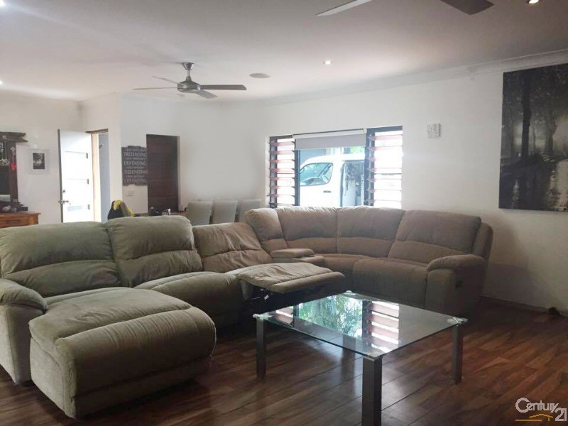 5 COOYA BEACH ROAD, Cooya Beach QLD 4873