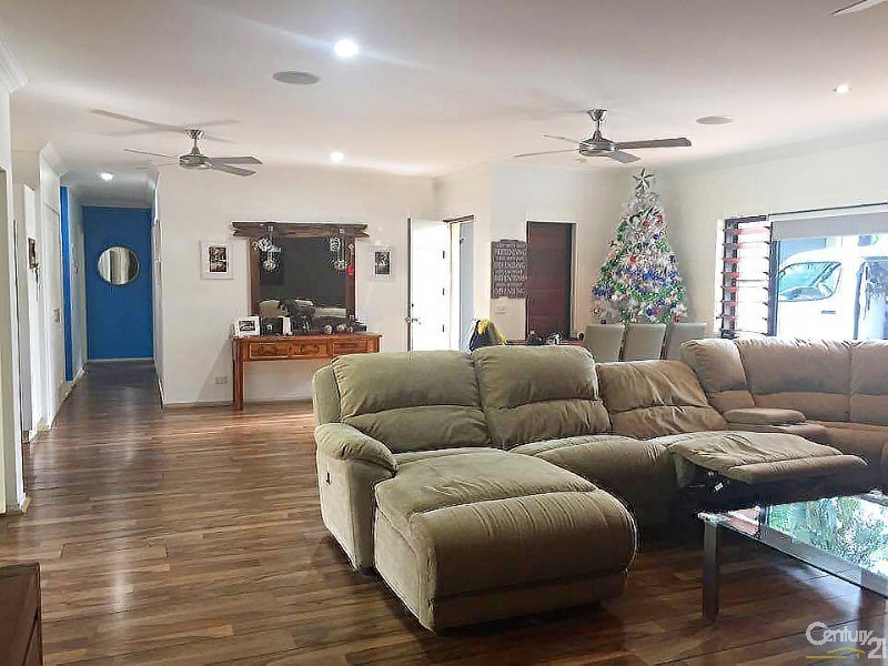 5 COOYA BEACH ROAD, Cooya Beach QLD 4873