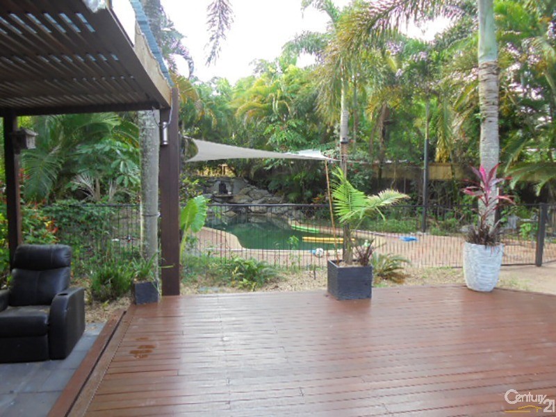 5 COOYA BEACH ROAD, Cooya Beach QLD 4873