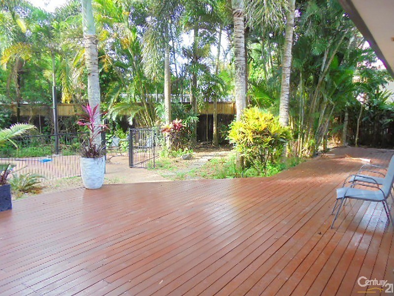 5 COOYA BEACH ROAD, Cooya Beach QLD 4873