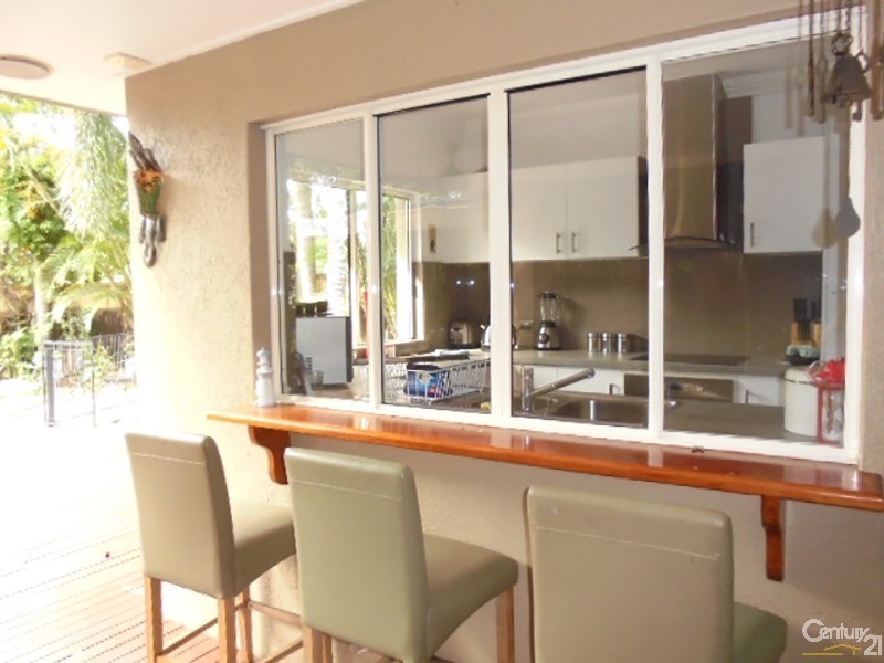 5 COOYA BEACH ROAD, Cooya Beach QLD 4873