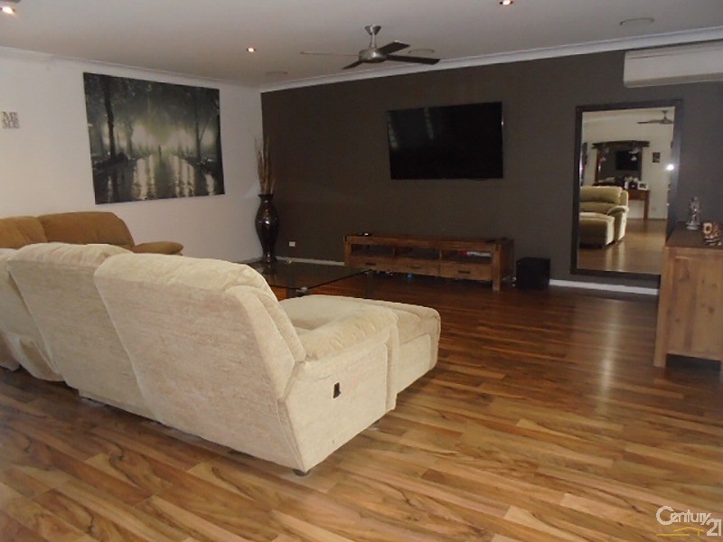 5 COOYA BEACH ROAD, Cooya Beach QLD 4873