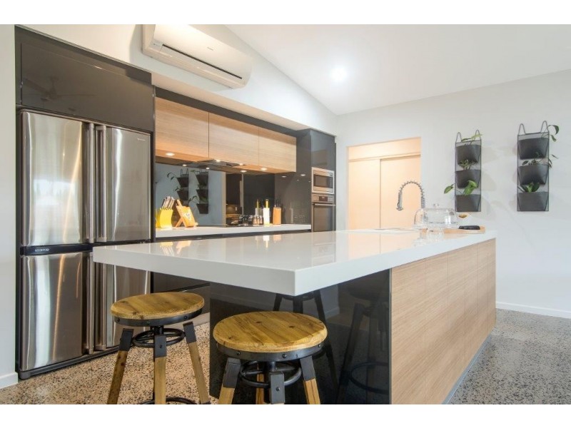 5 Ocean Avenue, Cooya Beach QLD 4873