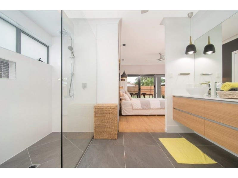 5 Ocean Avenue, Cooya Beach QLD 4873