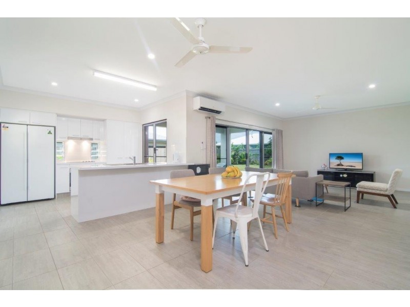 10 Julaji Close, Cooya Beach QLD 4873