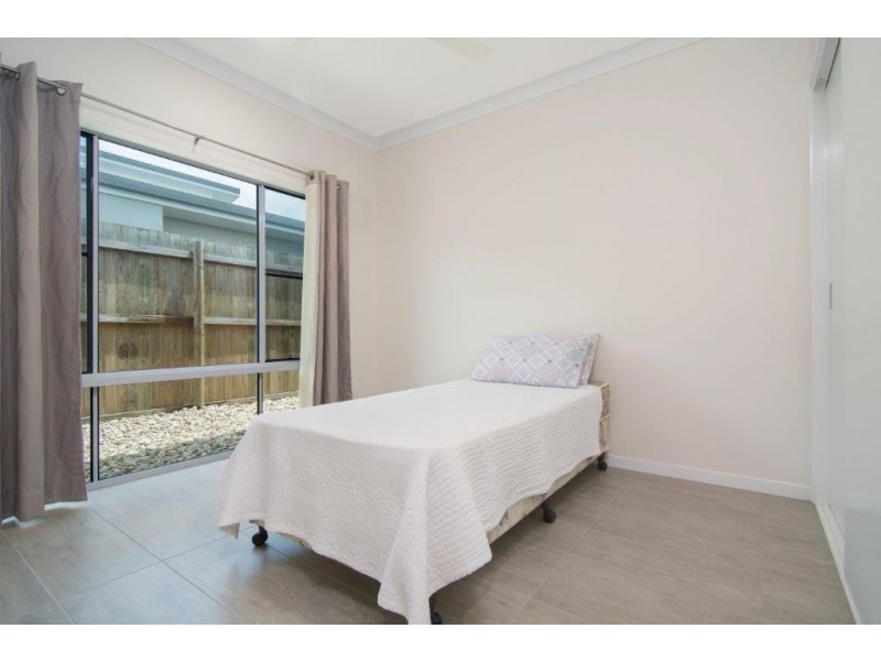 10 Julaji Close, Cooya Beach QLD 4873