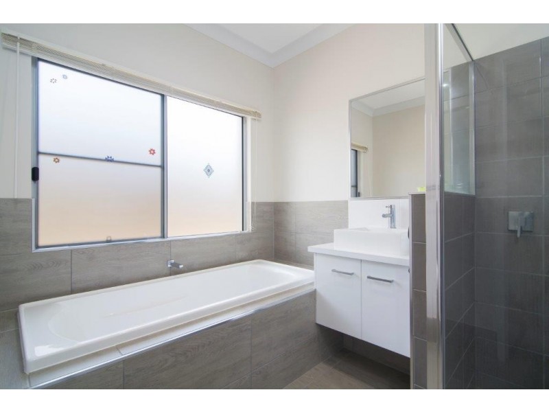 10 Julaji Close, Cooya Beach QLD 4873