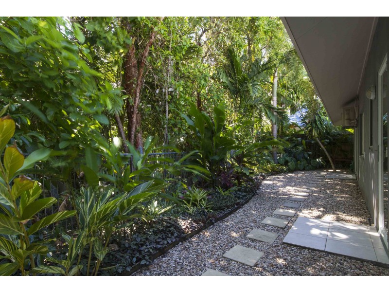 2/7 Coral Drive, Port Douglas QLD 4877