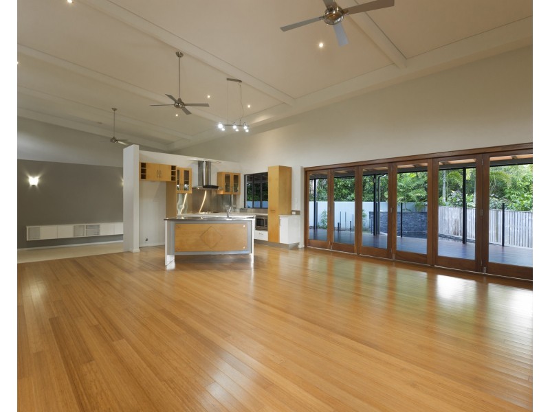 25 Old Port Road, Port Douglas QLD 4877