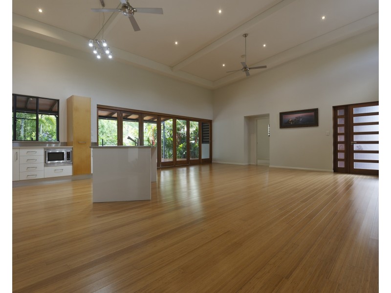 25 Old Port Road, Port Douglas QLD 4877
