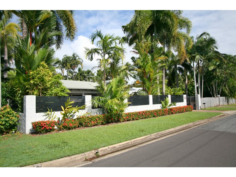 24 Limpet Avenue, Port Douglas QLD 4877