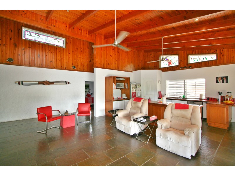 24 Limpet Avenue, Port Douglas QLD 4877