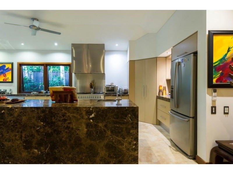 6 Jewel Close, Port Douglas QLD 4877