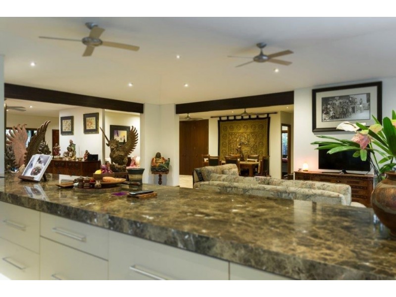 6 Jewel Close, Port Douglas QLD 4877