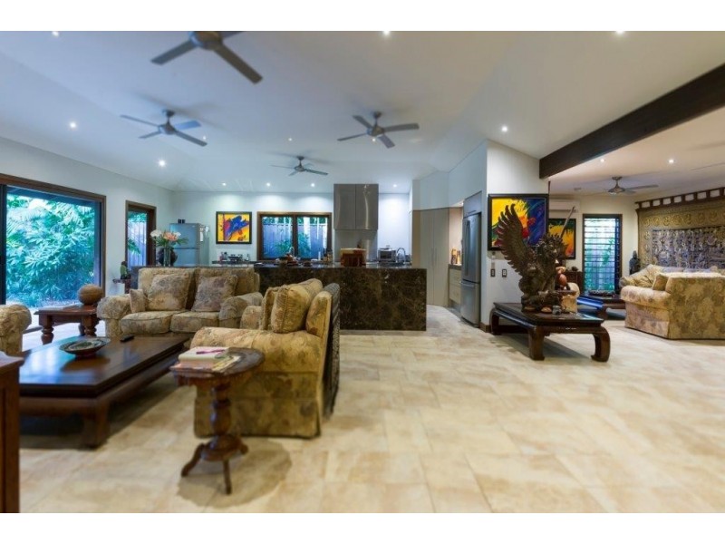 6 Jewel Close, Port Douglas QLD 4877