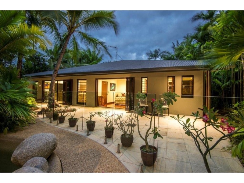 6 Jewel Close, Port Douglas QLD 4877